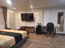 Hotel MAXIMUM COMFORT FCA，位于Chilca的酒店