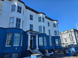 Delmont Hotel & View Restaurant，位于斯卡伯勒的酒店