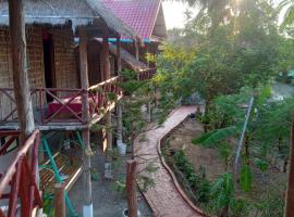 Setha About The World Homestay & Scooter，位于马德望的酒店