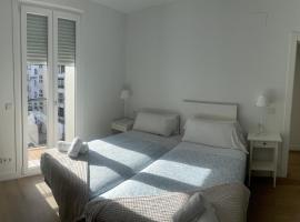 Apartaments Plaza Príncipe Viana，位于潘普洛纳的酒店