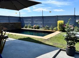 Linda casa en sector Las rastras Talca，位于塔尔卡的酒店