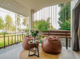 Boho House - Hin Kong - 4K TV，位于新孔的酒店