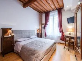 Il Campanile - Free WiFi & Private Parking