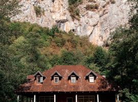 Utopia Climbing Community，位于Rti的酒店