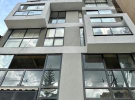 81 Living by Simple Stay，位于麦德林的酒店