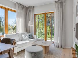 Cozy, designed, Beach House apartment，位于Beddinge Strand的酒店