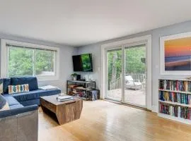 Hamptons Vacation Rental w/ Saltwater Pool