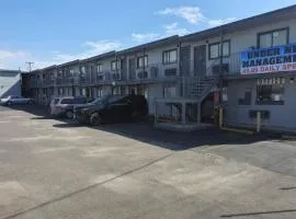 Super 7 Inn By OYO San Antonio NW Medical Center