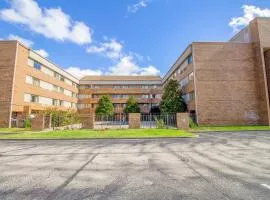 Tulsa Square Hotel Central, I-44 By OYO