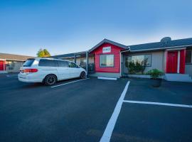 OYO Hotel Portland OR near Airport，位于格雷舍姆的酒店