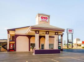 OYO Hotel Texarkana North Heights AR Hwy I-30，位于特克萨卡纳的酒店