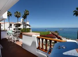 H881 - Hamilton Cove Villa 8-81