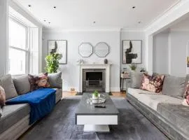 Townhouse Mansion By Buckingham Palace
