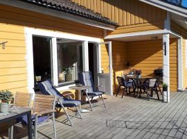 4 star holiday home in SORUNDA，位于Dyvik的酒店