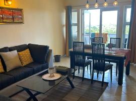 Le Majestic three bedroom apartment，位于埃比尼的酒店