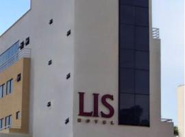 Lis Hotel，位于特雷西纳塞纳多尔佩特罗尼奥波特拉机场 - THE附近的酒店