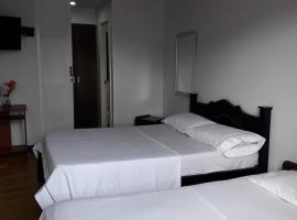 HOTEL Verdum，位于La Celia的酒店