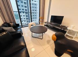 Cozy black 3 bedroom , wifi , TVBox，位于蕉赖的酒店