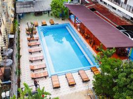 SaBai Backpacker Hostel，位于万荣的酒店