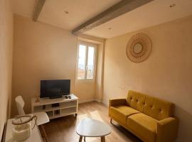 Séjour authentique avec vue mer à Menton，位于芒通的酒店