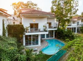 StayVista at Villa Paradiso - Private Pool, Wi-Fi，位于曼德姆的酒店