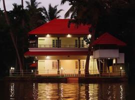 Chilanka Lake View Resort，位于阿勒皮的酒店