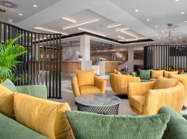 Hunguest Hotel Flóra，位于埃格尔的酒店