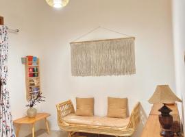 Rumah Daisy Homestay Pangandaran，位于Cikembulan的酒店
