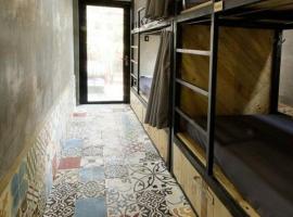 Third eye hostel，位于Takdāh的酒店