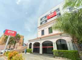 OYO Real Palace Hotel, Teresina，位于特雷西纳的酒店