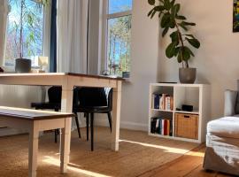 Lindas Diekblick, ! 2 Schlafzimmer!EG mit Terrasse，位于Elsfleth的酒店