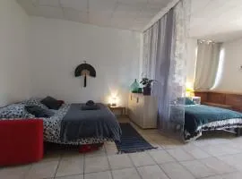 Espace 4 personne , wifi ,parking