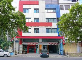 Collection O Losari Near Pantai Losari Formerly Hotel Grand Populer，位于马卡萨的酒店