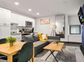 CozySuites Stunning 1BR in Downtown Pitts #2