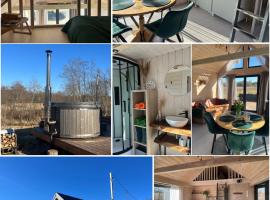 Smiltsērkšķu namiņš，位于Irši的酒店