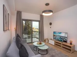 Crown Hall Suites