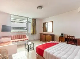 OYO Hotel Casa Blanca