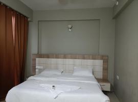 Mero vrindavan home stay，位于Chhatikara的酒店