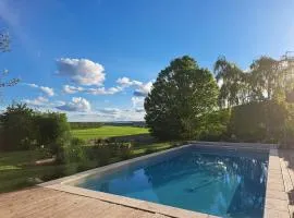 Le domaine aux herbes folles