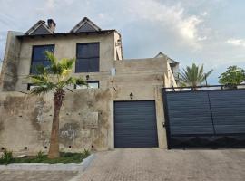 Luvl&eacute; Stay，位于温特和克的带停车场的酒店