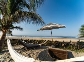 Cabanas Adobe Frente Al Mar，位于埃斯孔迪多港的酒店