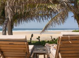 Cabanas Adobe Frente Al Mar，位于埃斯孔迪多港的酒店