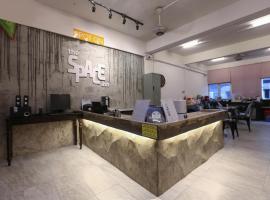 Hotel O The Space Inn，位于瓜拉丁加奴苏丹马哈茂德机场 - TGG附近的酒店