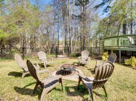 Bike, Hike and Unwind at Doodle Trailside Retreat，位于Pickens的酒店