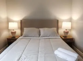 Cozy 2BR 5min to NYC Train and 10min to Seton Hall
