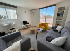 More then a bright studio