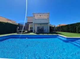 Villa Sofía - 2 bedroom villa with private pool and garden