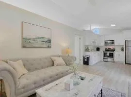 Camden Cottage # 4 - Downtown Stuart