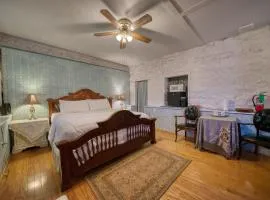 Downtown Hideaway Ste Piedmont