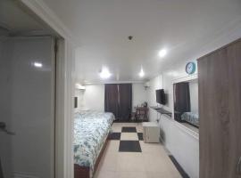 OYO 1141 Healing Condo Hotel，位于Pampang的酒店